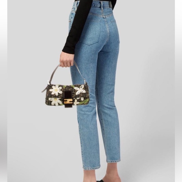 Fendi Floral Embroidered Zucca Baguette - Picture 5 of 6